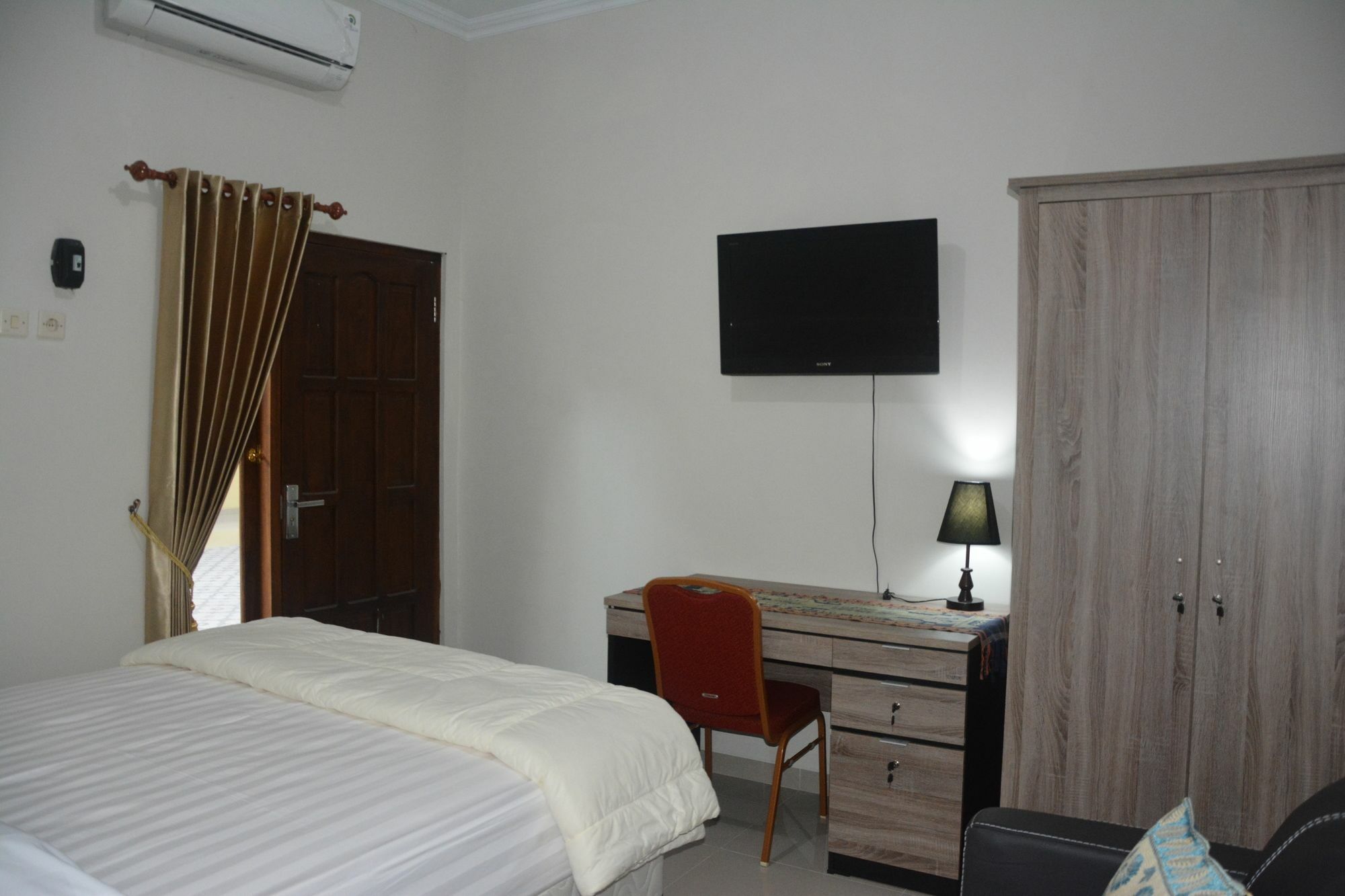 Puri Sagopi Guest House Maguwo Exterior photo